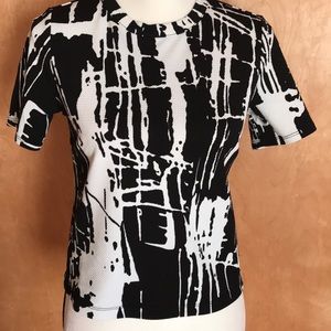 Abstract print top